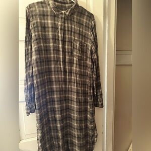 Women’s buttoned down plaid shirt dress